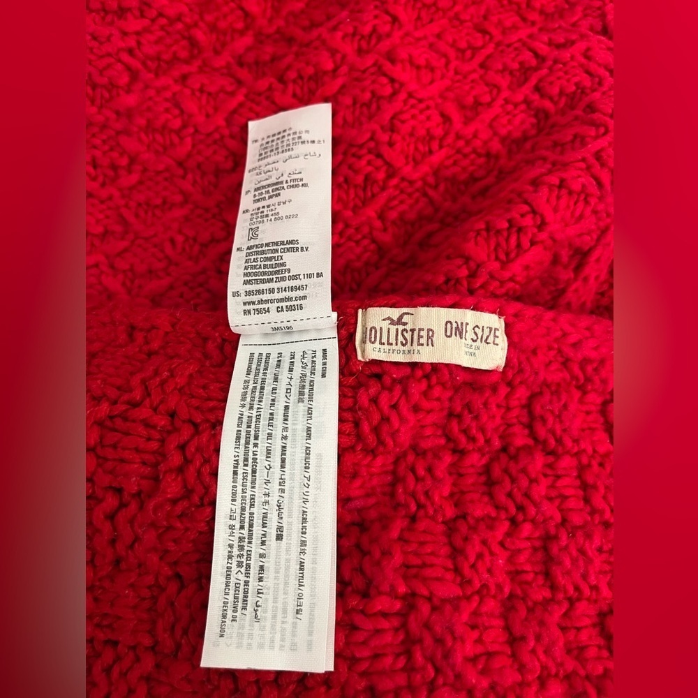 Hollister Red Chunky Knit Scarf with Fringe – One Size - Picture 4 of 6